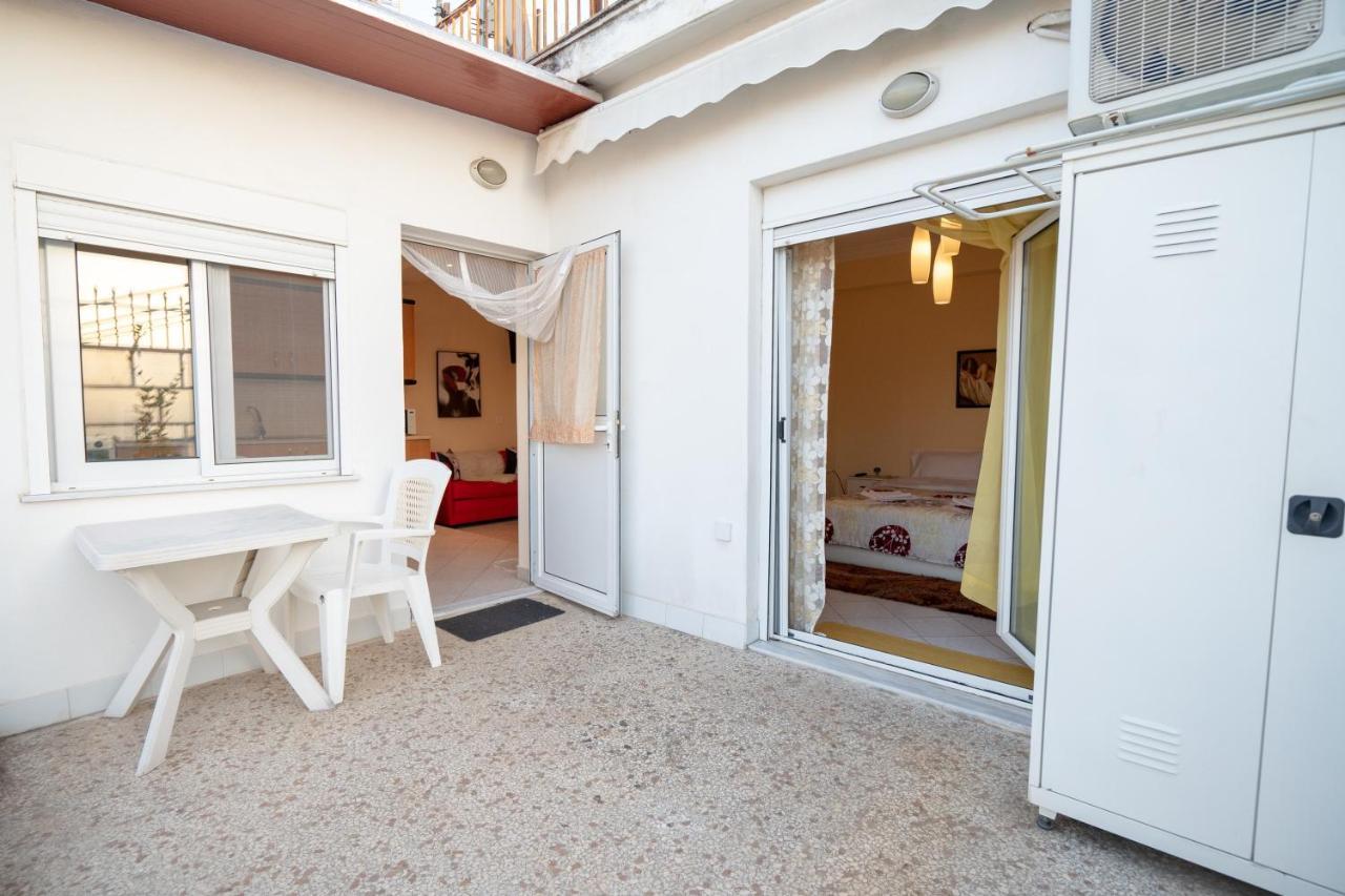 Attica Train Station 1 Bedroom 4 Pers Apartment アテネ エクステリア 写真