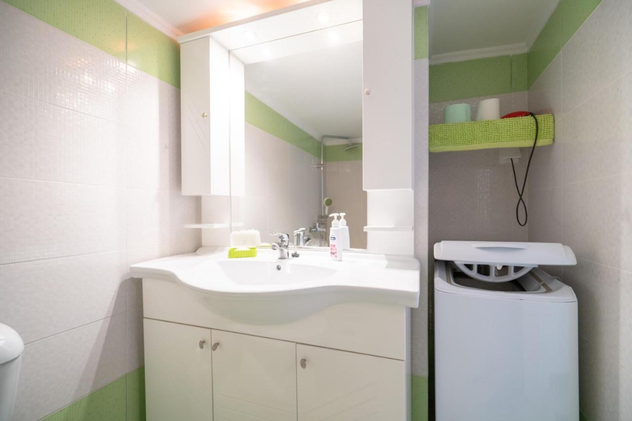 Attica Train Station 1 Bedroom 4 Pers Apartment アテネ エクステリア 写真